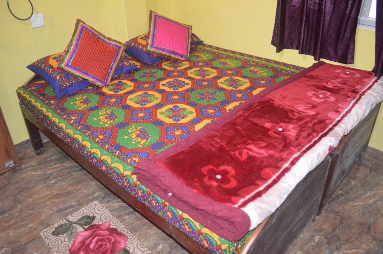 Azure Family Paying Guest House Waranasi Zewnętrze zdjęcie