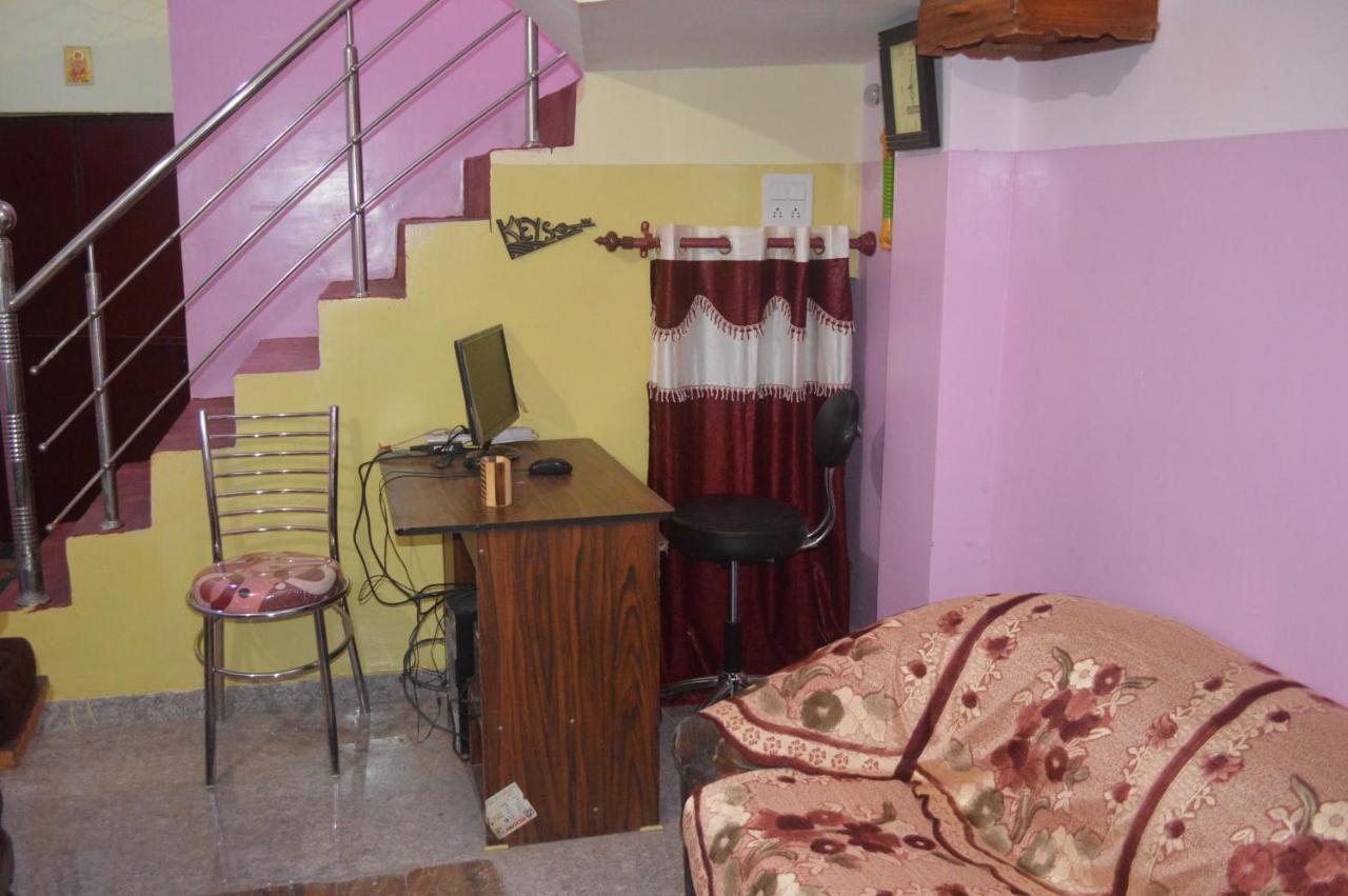 Azure Family Paying Guest House Waranasi Zewnętrze zdjęcie