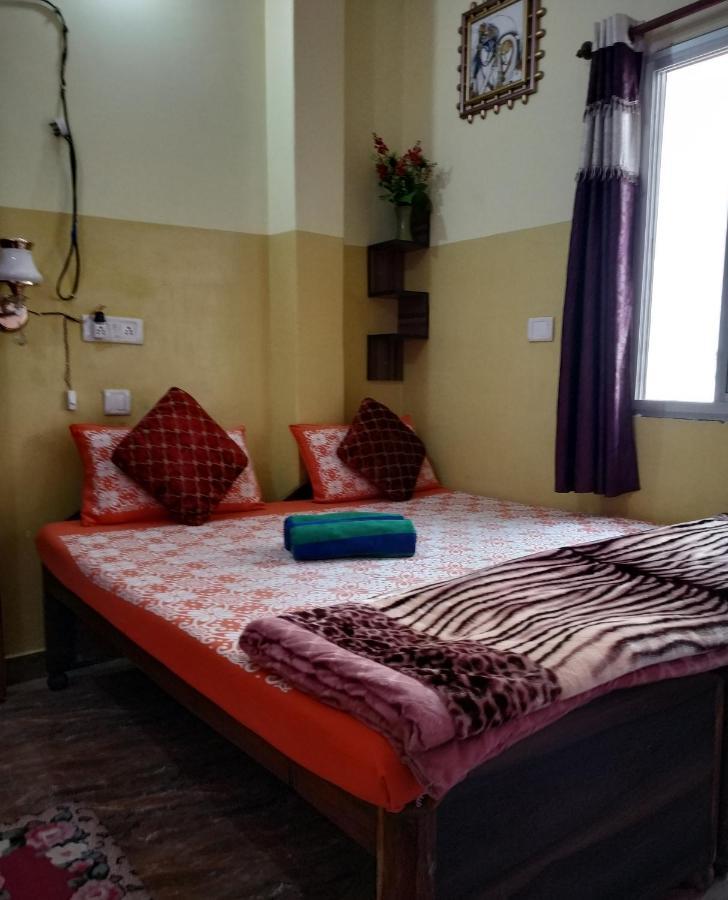 Azure Family Paying Guest House Waranasi Pokój zdjęcie